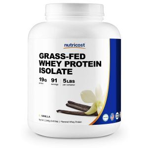 Сывороточный протеин, изолят,  Grass-Fed Whey Protein Isolate, Nutricost, порошок, ваниль, 2.268 кг.